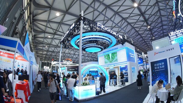 MWCS 2025 广和通“5G+AI”硬核实力精彩亮相