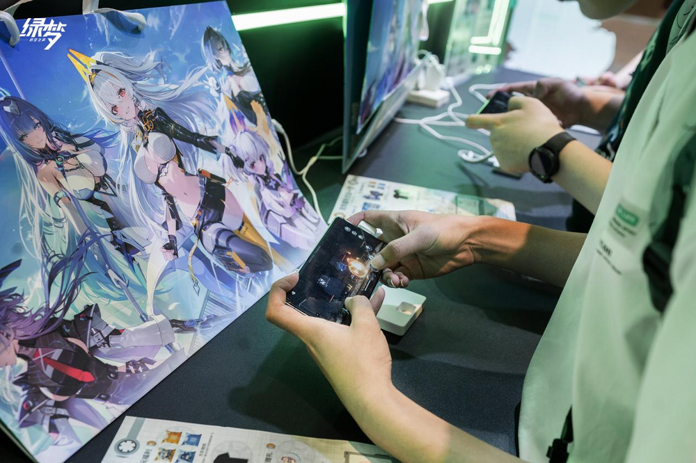 二次元ACT新游燃动BW2025《绿梦：时空之声》展台引爆现场试玩热潮(图8)