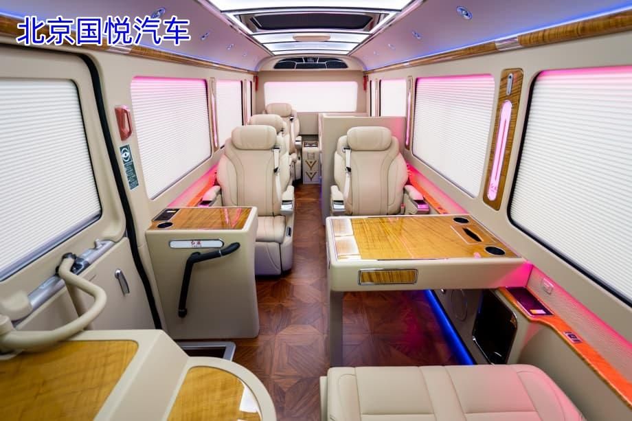 红旗国悦 8 座豪华与科技交织的移动奢享空间承德定制电话(图2)