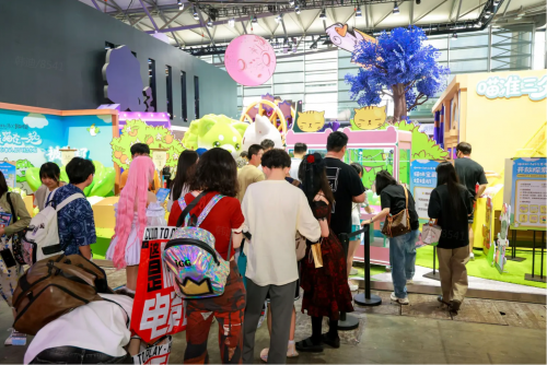 金山世游燃爆ChinaJoy 《鹅鸭杀》手游斩获多个年度最受期待奖(图3)