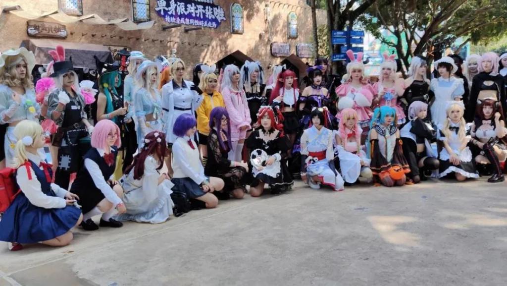 为了这个 6000 亿市场互联网大厂又“打起来”了