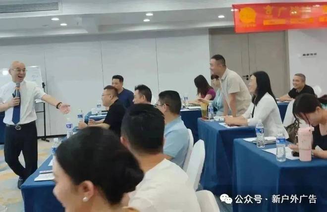彭小东：AI时代户外广告的终极法则——抢占心智比抢占眼球更重要(图11)