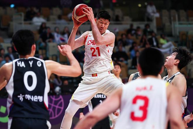 79比71！掐灭韩国三分成功复仇中国男篮闯入亚洲杯四强(图5)