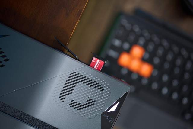 三合一便携PC 你的移动办公娱乐神器 壹号本游侠X1 Air评测(图22)