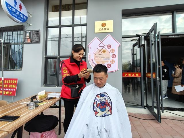 宁夏银川市西夏区环卫工会驿站“移动体检+便民服务”贴心守护职工生活(图3)