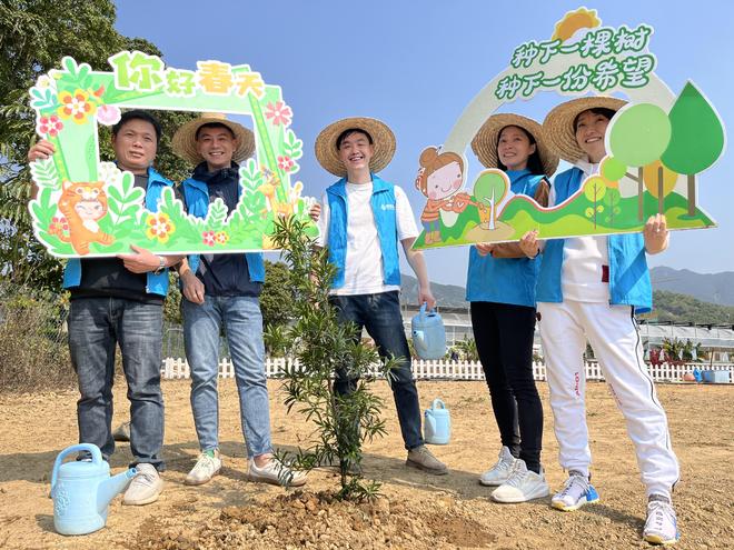 深圳脱发治疗如何选择？技术发展为关键因素