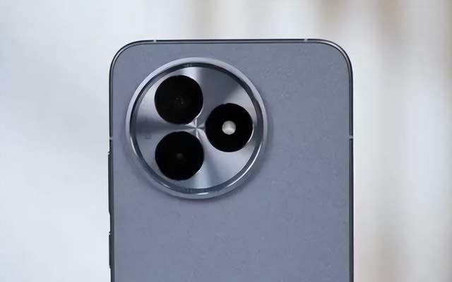 小米坚决“清仓”16GB+1TB跳水882元顶配版旗舰售价更亲民了(图4)