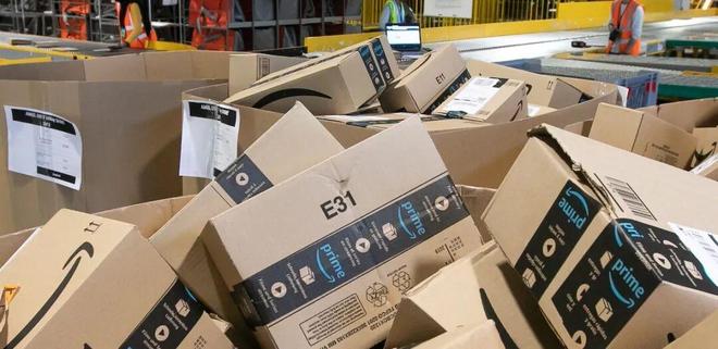 全美60万岗人类出局三年暴省126亿！机器人大军入厂(图6)