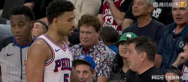 小卡29+4+6难阻15分惨败赛后拥抱纳斯(图2)