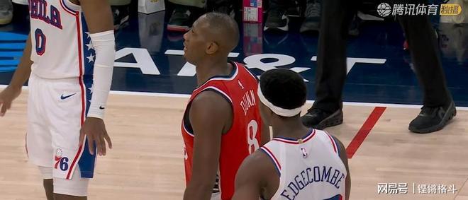 小卡29+4+6难阻15分惨败赛后拥抱纳斯(图3)