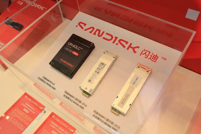 当算力狂奔存储如何成为智能时代的关键设施(图11)